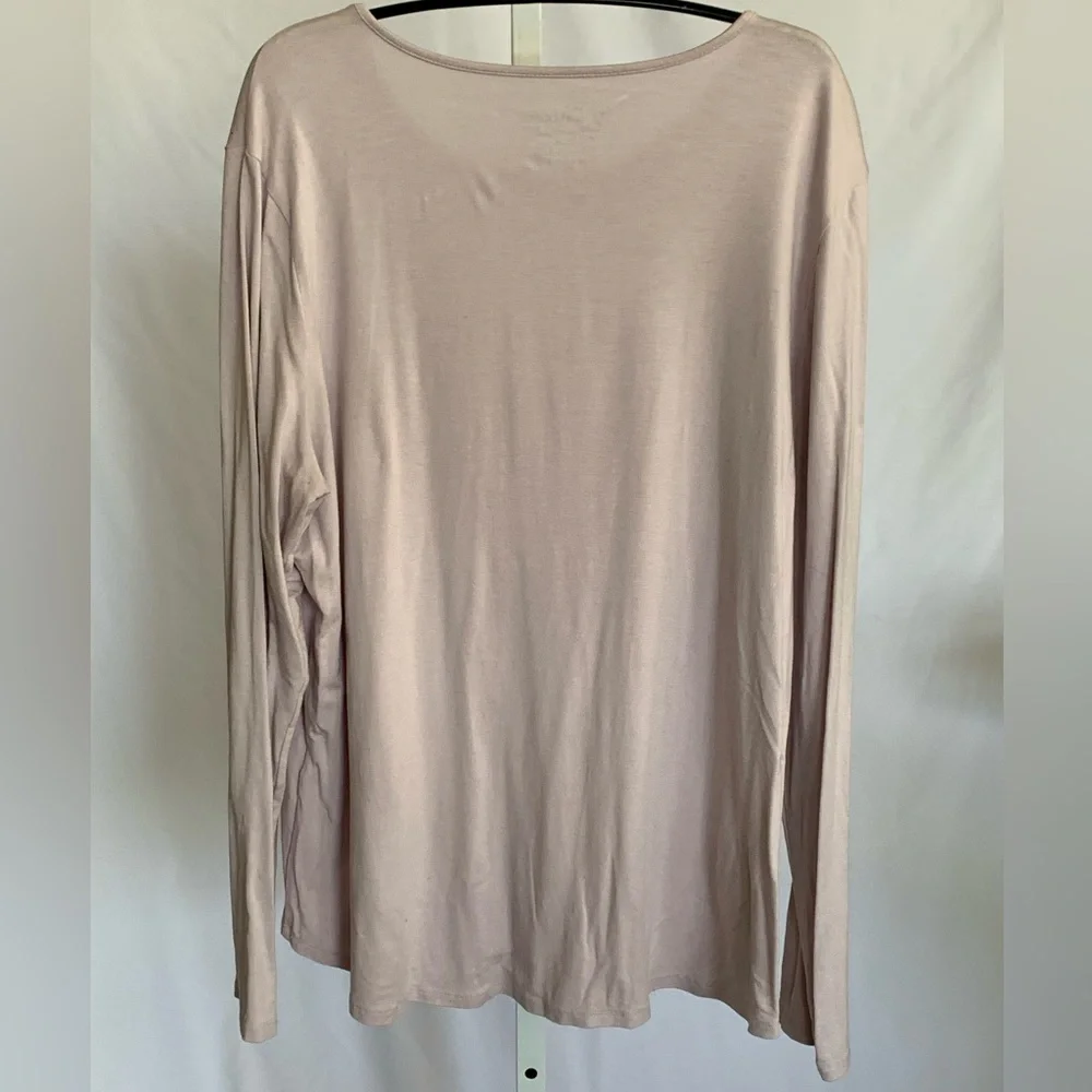 CHICO’S (Size 3) Blush Long-sleeved Tee - Picture 2 of 3
